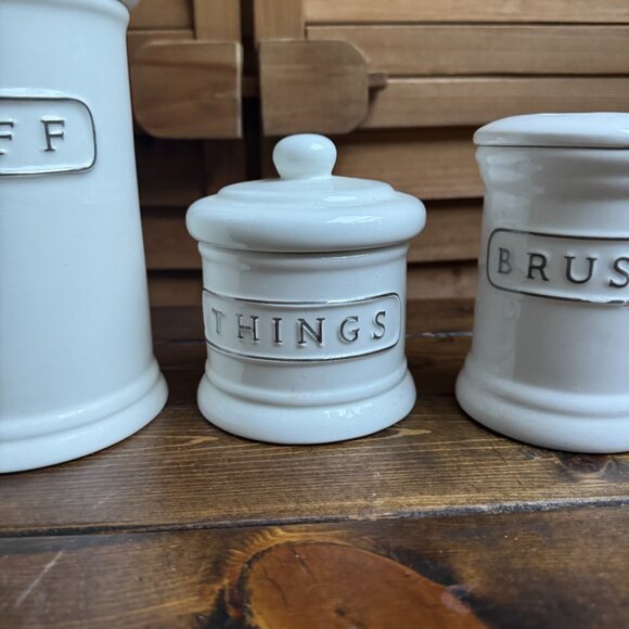 Pottery Barn White Ceramic Bathroom Set – 4 Pc (Lotion, Brush, Stuff, Things) - Picture 5 of 10